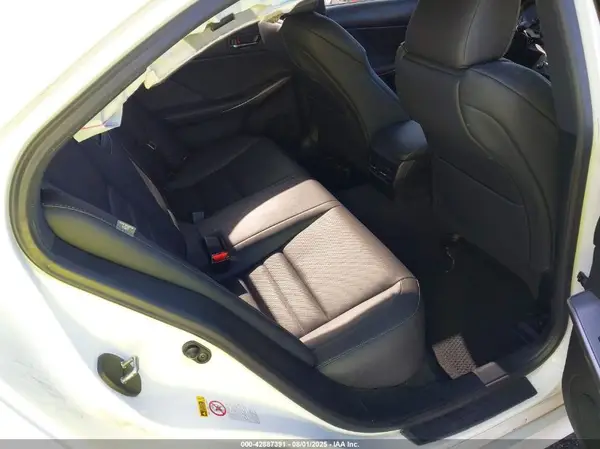 JTHBA1D28G5004655 2016 LEXUS IS - Image 8