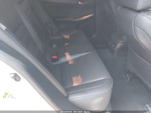 JTHBA1D28G5004980 2016 LEXUS IS - Image 8