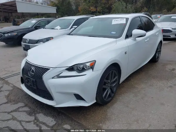 JTHBA1D28G5016563 2016 LEXUS IS - Image 2
