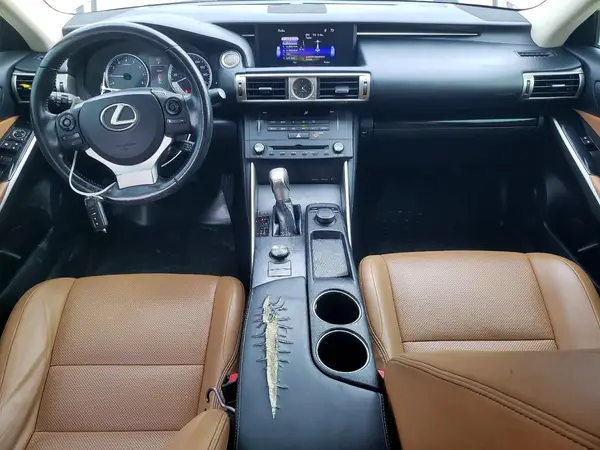 JTHBA1D28G5018720 2016 LEXUS IS - Image 8