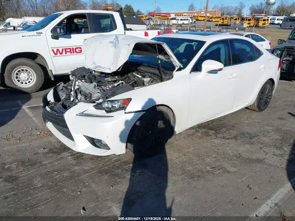 JTHBA1D28G5020810 2016 LEXUS IS - Image 2