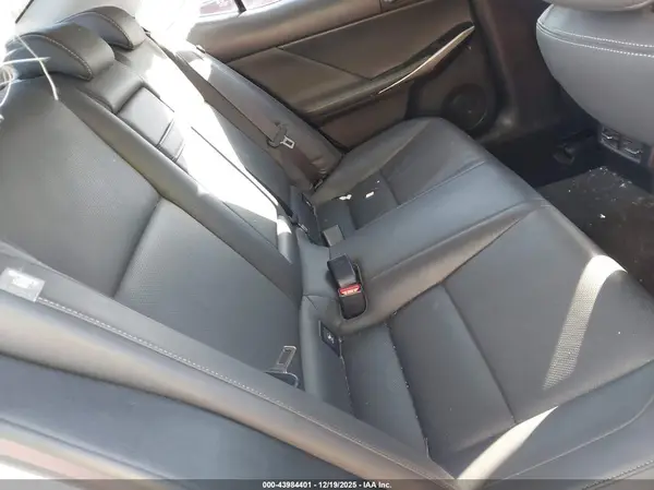 JTHBA1D28G5020810 2016 LEXUS IS - Image 8