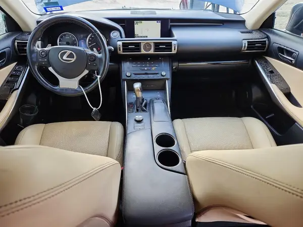JTHBA1D28G5023366 2016 LEXUS IS - Image 8