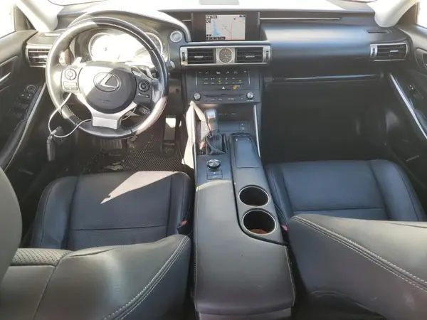 JTHBA1D28G5025652 2016 LEXUS IS - Image 8