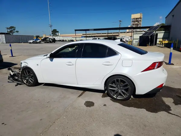 JTHBA1D28G5027899 2016 LEXUS IS - Image 2