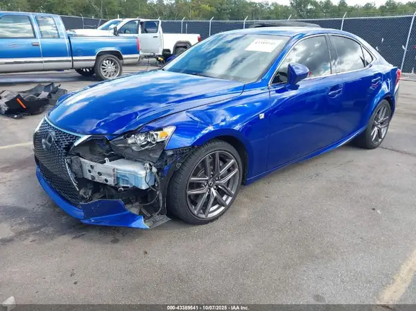 JTHBA1D28G5031872 2016 LEXUS IS - Image 2