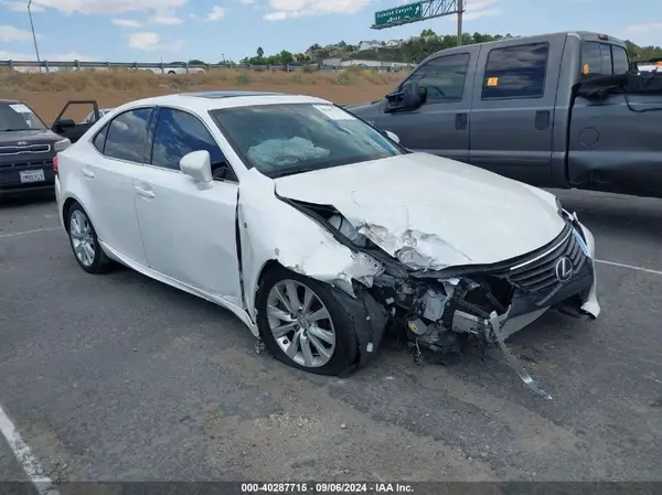 JTHBA1D28G5032617 2016 LEXUS IS - Image 1