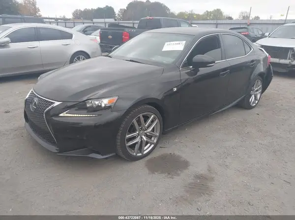 JTHBA1D28G5032987 2016 LEXUS IS - Image 2