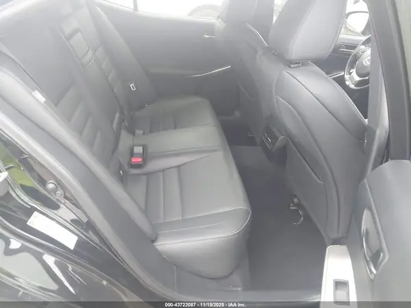 JTHBA1D28G5032987 2016 LEXUS IS - Image 8