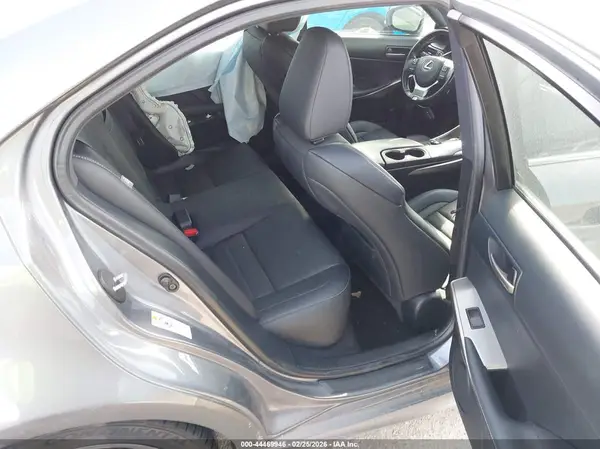 JTHBA1D28H5040833 2017 LEXUS IS - Image 8
