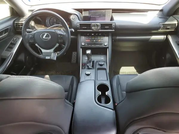 JTHBA1D28H5053114 2017 LEXUS IS - Image 8