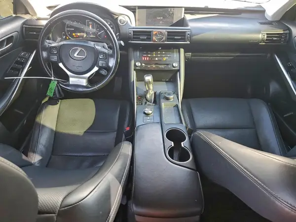 JTHBA1D28J5067990 2018 LEXUS IS - Image 8