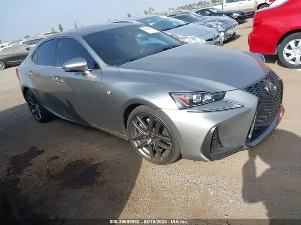 JTHBA1D28J5070212 2018 LEXUS IS - Image 1