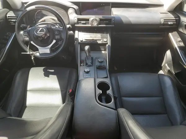JTHBA1D28J5073711 2018 LEXUS IS - Image 8