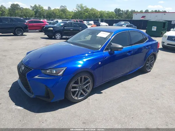 JTHBA1D28J5075345 2018 LEXUS IS - Image 2