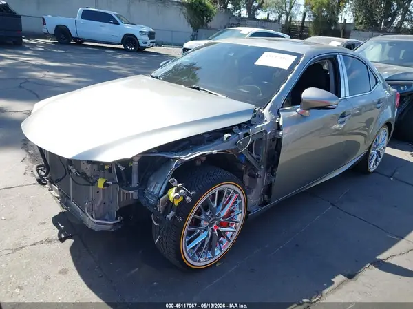 JTHBA1D28J5076043 2018 LEXUS IS - Image 2