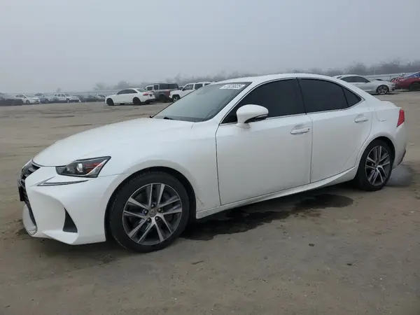 JTHBA1D28J5083008 2018 LEXUS IS - Image 1