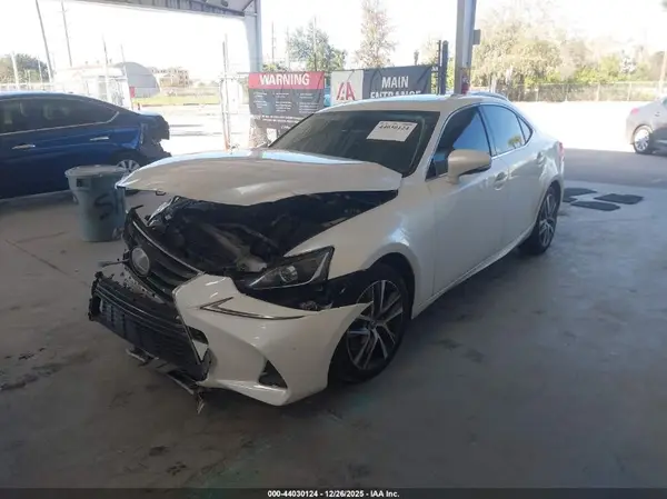 JTHBA1D28K5091692 2019 LEXUS IS - Image 2