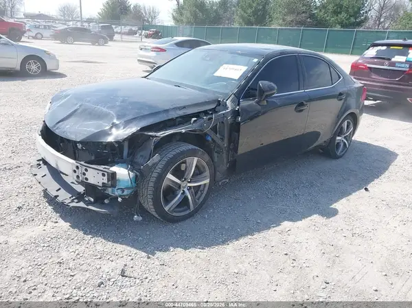 JTHBA1D28K5092602 2019 LEXUS IS - Image 2