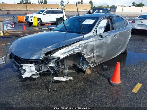 JTHBA1D28K5099758 2019 LEXUS IS - Image 2