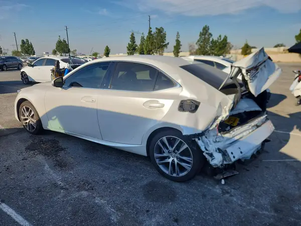 JTHBA1D28K5099789 2019 LEXUS IS - Image 2