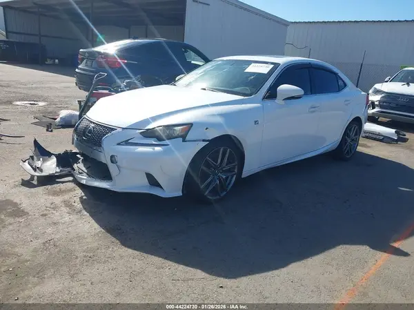 JTHBA1D29G5002798 2016 LEXUS IS - Image 2