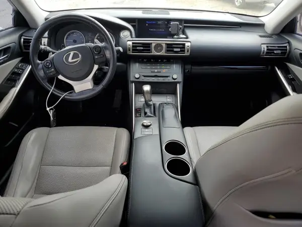 JTHBA1D29G5002820 2016 LEXUS IS - Image 8