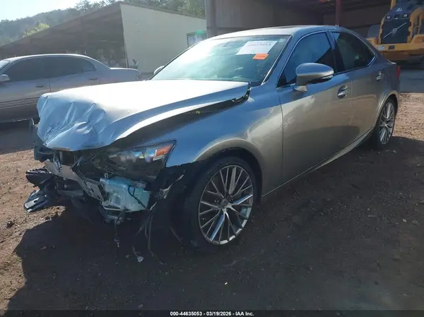JTHBA1D29G5014157 2016 LEXUS IS - Image 2