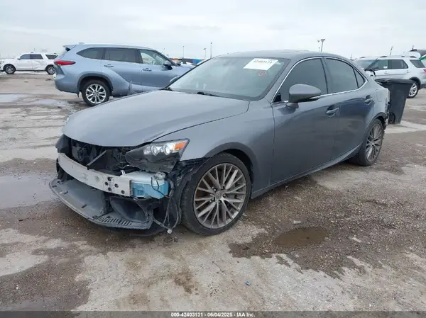JTHBA1D29G5017799 2016 LEXUS IS - Image 2
