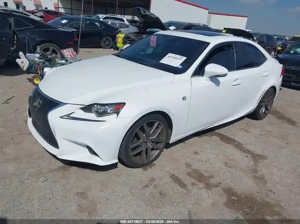JTHBA1D29G5020024 2016 LEXUS IS - Image 2