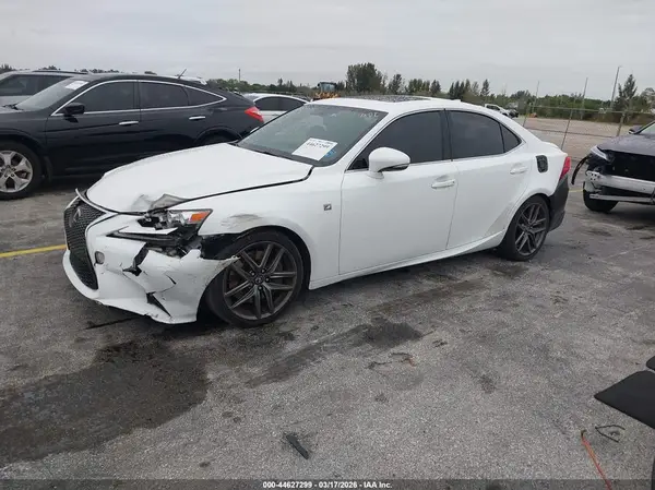 JTHBA1D29G5025580 2016 LEXUS IS - Image 2