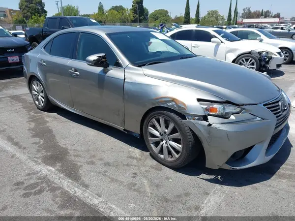 JTHBA1D29G5030083 2016 LEXUS IS - Image 1
