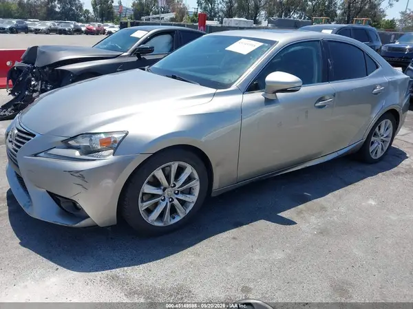 JTHBA1D29G5030083 2016 LEXUS IS - Image 2