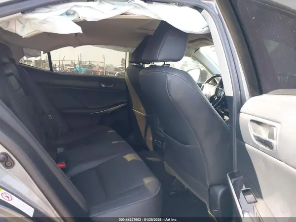 JTHBA1D29G5030164 2016 LEXUS IS - Image 8