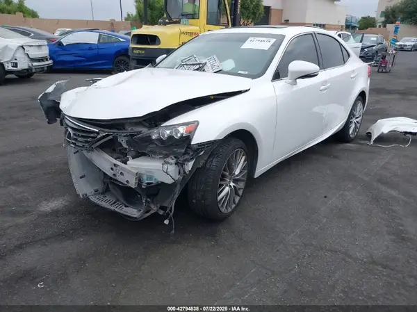 JTHBA1D29G5030729 2016 LEXUS IS - Image 2