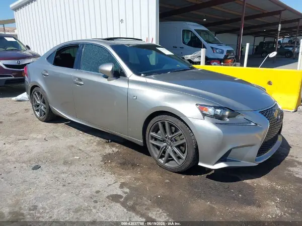 JTHBA1D29G5032545 2016 LEXUS IS - Image 1