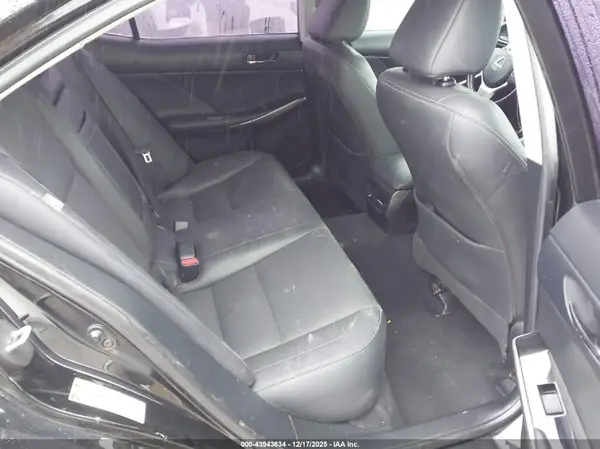 JTHBA1D29G5033002 2016 LEXUS IS - Image 8