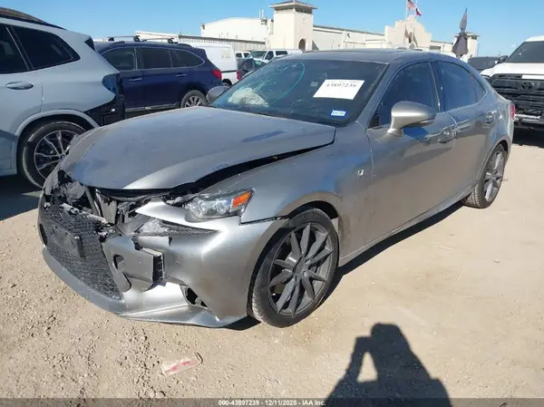 JTHBA1D29G5036451 2016 LEXUS IS - Image 2