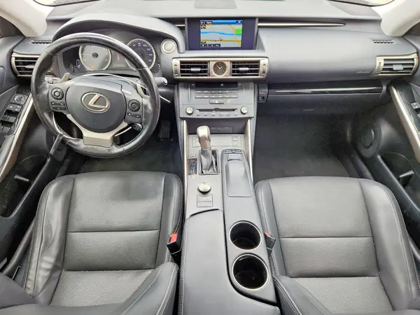 JTHBA1D29G5037373 2016 LEXUS IS - Image 8