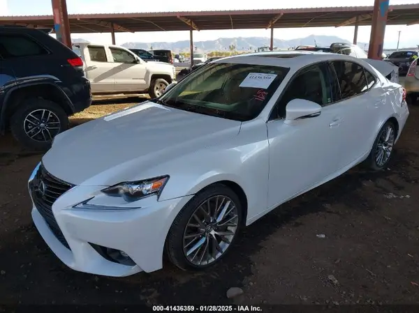 JTHBA1D29G5037731 2016 LEXUS IS - Image 2