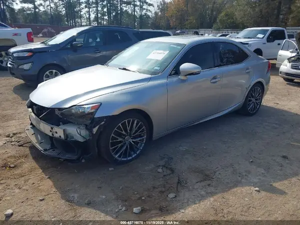 JTHBA1D29G5038426 2016 LEXUS IS - Image 2