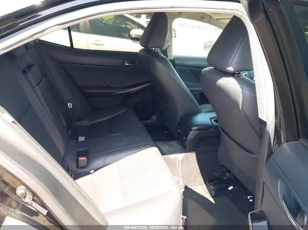 JTHBA1D29G5038698 2016 LEXUS IS - Image 8