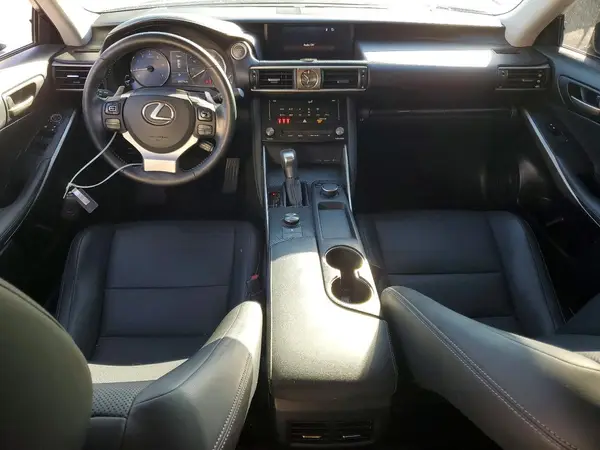JTHBA1D29H5041800 2017 LEXUS IS - Image 8