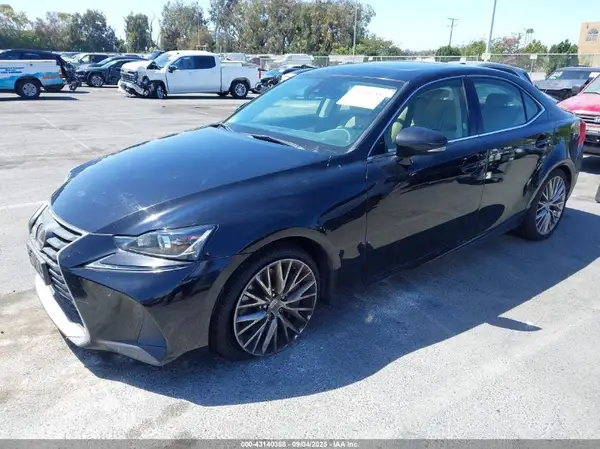 JTHBA1D29H5042431 2017 LEXUS IS - Image 2