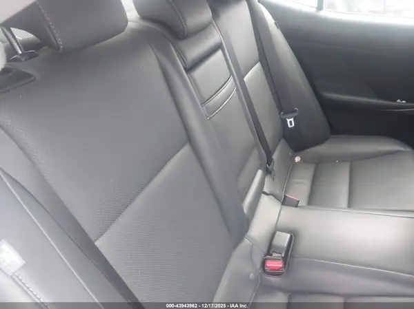 JTHBA1D29H5047600 2017 LEXUS IS - Image 8