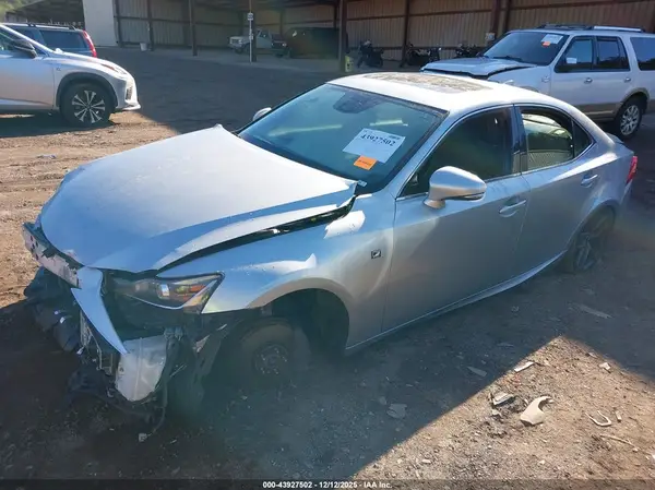 JTHBA1D29H5050125 2017 LEXUS IS - Image 2