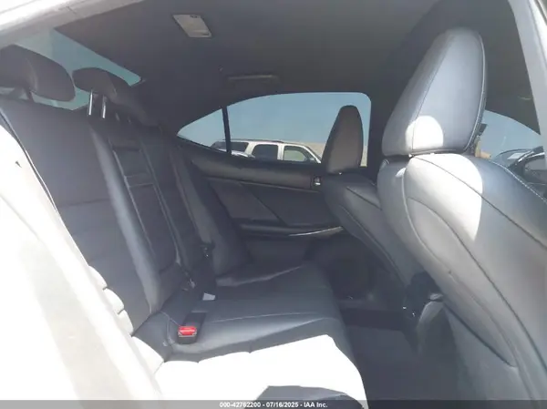 JTHBA1D29H5054756 2017 LEXUS IS - Image 8
