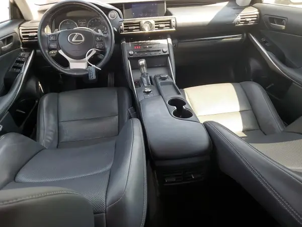 JTHBA1D29H5055194 2017 LEXUS IS - Image 8