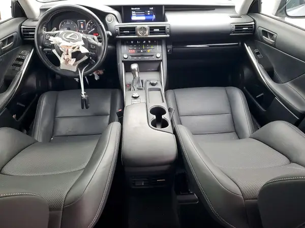 JTHBA1D29H5061237 2017 LEXUS IS - Image 8