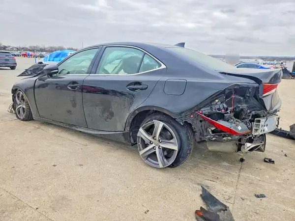 JTHBA1D29J5064466 2018 LEXUS IS - Image 2